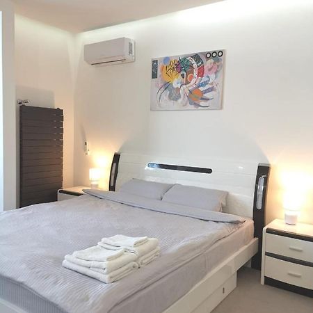 Stylish Riverside Apartments In Riviera Complex Mykolaiv Dış mekan fotoğraf