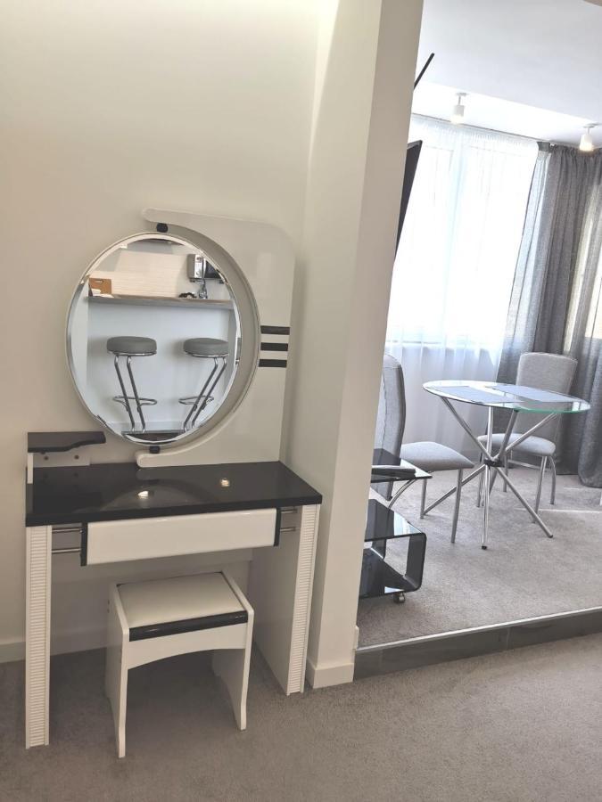 Stylish Riverside Apartments In Riviera Complex Mykolaiv Dış mekan fotoğraf